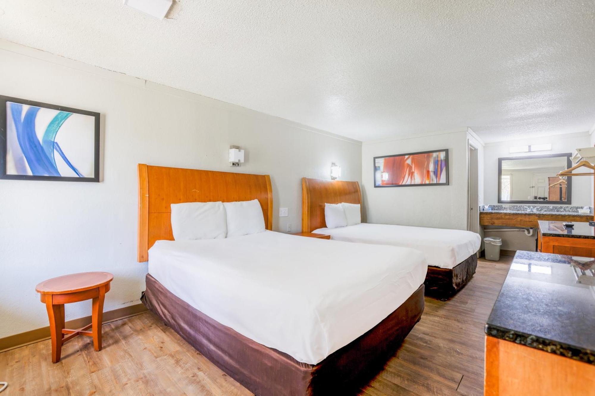 Cozy Garden Inn By Oyo Hwy 40 Richmond Exterior foto