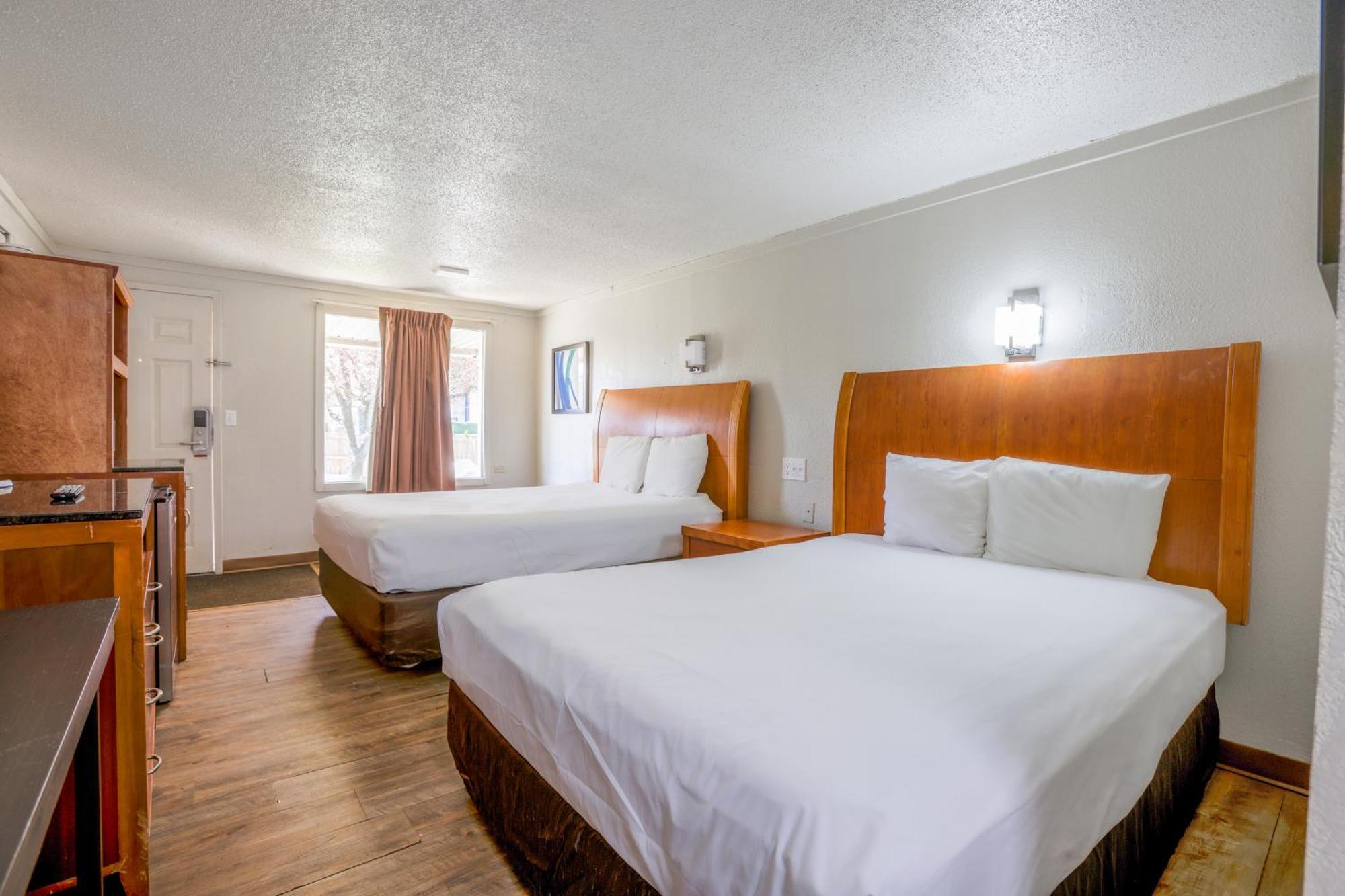 Cozy Garden Inn By Oyo Hwy 40 Richmond Exterior foto
