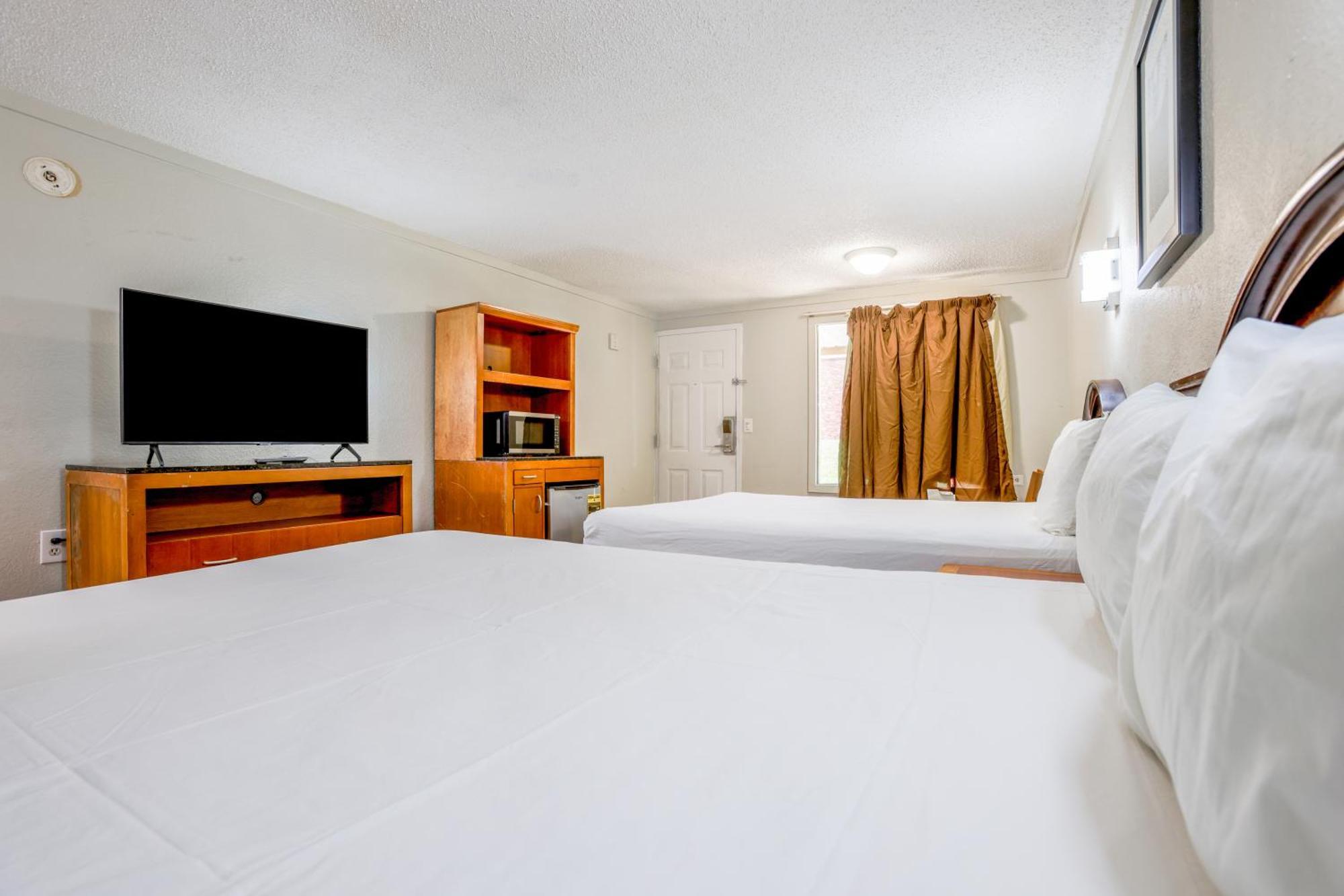 Cozy Garden Inn By Oyo Hwy 40 Richmond Exterior foto